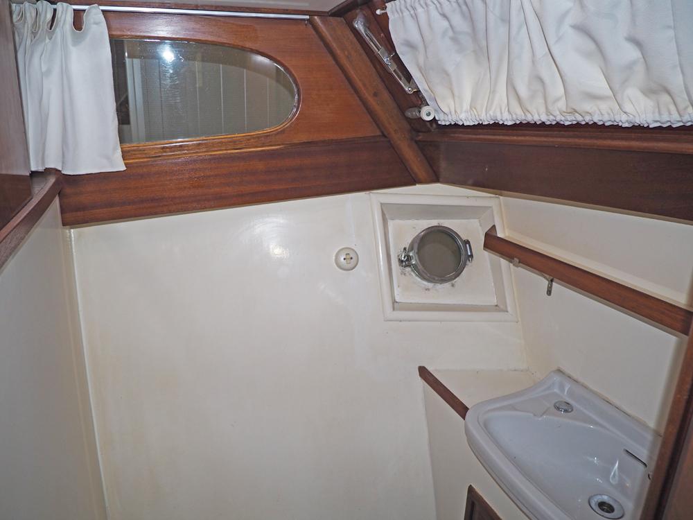 Cabin en avant, H&eacute;bergements